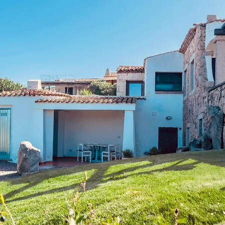 Villa Swimming Pool - Sea View